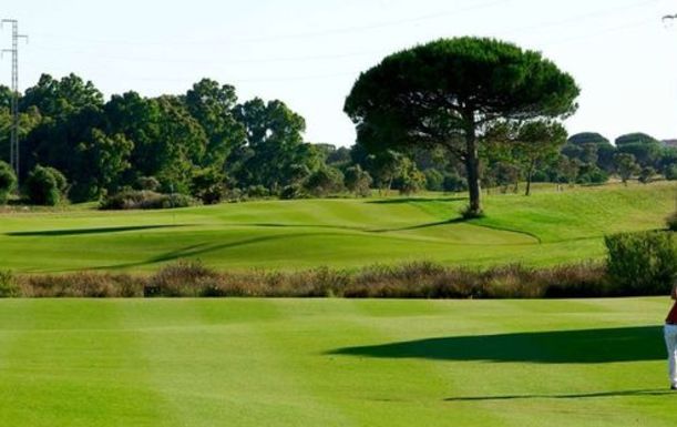 3 Nights Bed and Breakfast at Vincci Costa Golf Hotel, including 18 Holes at La Estancia Golf and 18 Holes at Sancti Petri Hills in Spain. Travelling 1st March - 30th April 2016