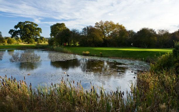 18 Holes For TWO including a Bacon Roll & Tea or Coffee each at Wychwood Park