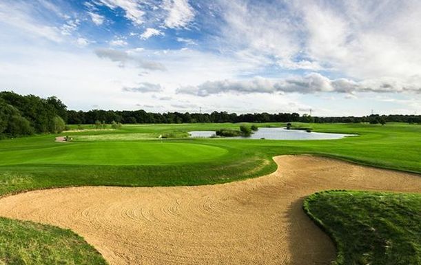 18 Holes For TWO with a Bacon Roll & a Tea or Coffee each at Twisted Stone Golf Club