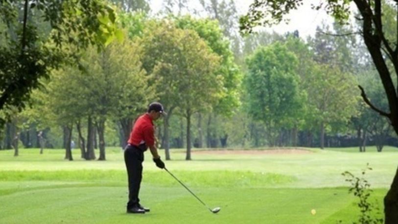 18 Holes for TWO including a choice of Food plus a Tea or Coffee each at Hallmark Cambridgeshire Golf Club & Hotel